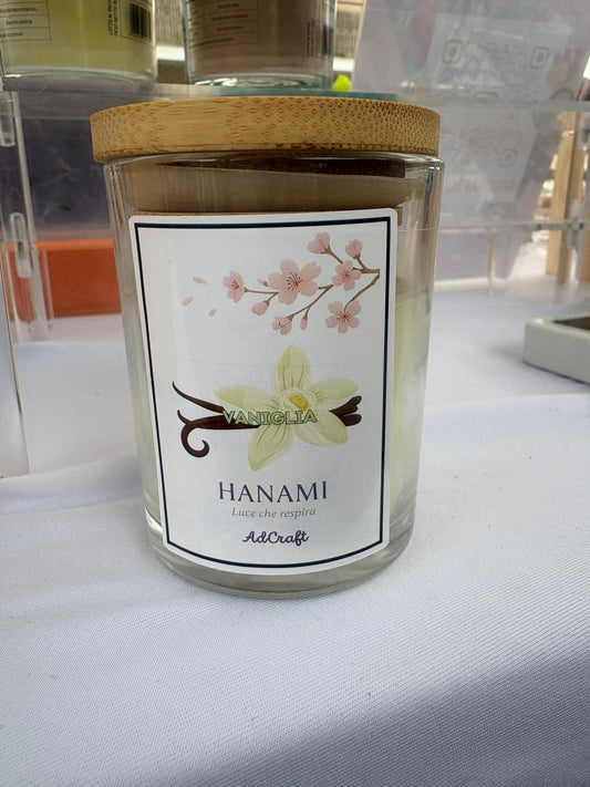 Candela “Hanami – Vaniglia” | Luce che respira – AdCraft